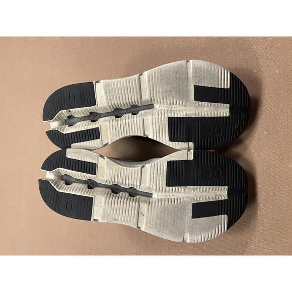 On Cloud White Grey - Picture 4 of 4